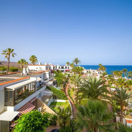 In Gran Canaria Near Playa Del Pirata