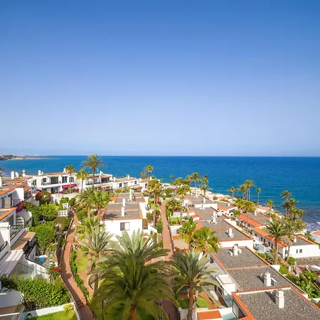 In Gran Canaria Near Playa Del Pirata *